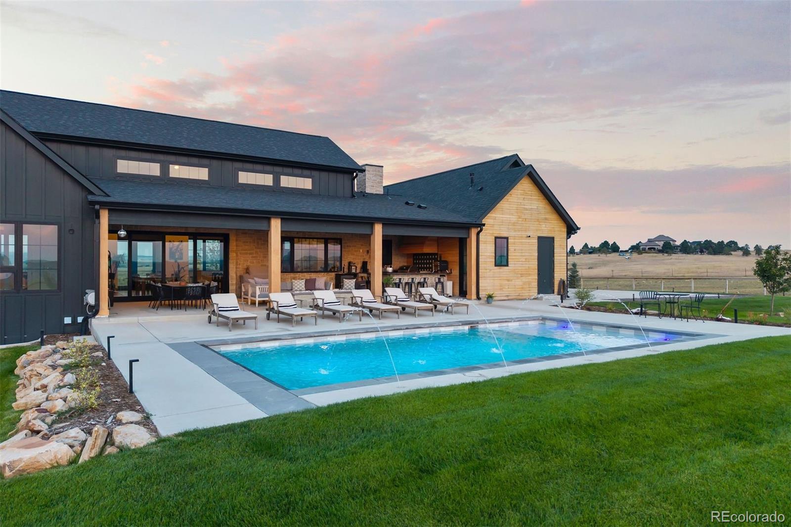 7497 Fox Creek Trail