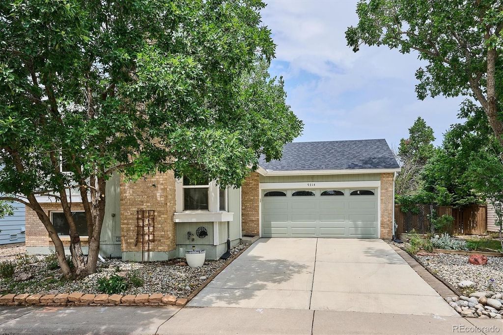 Photo of 9314 Hickory Circle, Littleton, CO 80126 (MLS # 4979433)