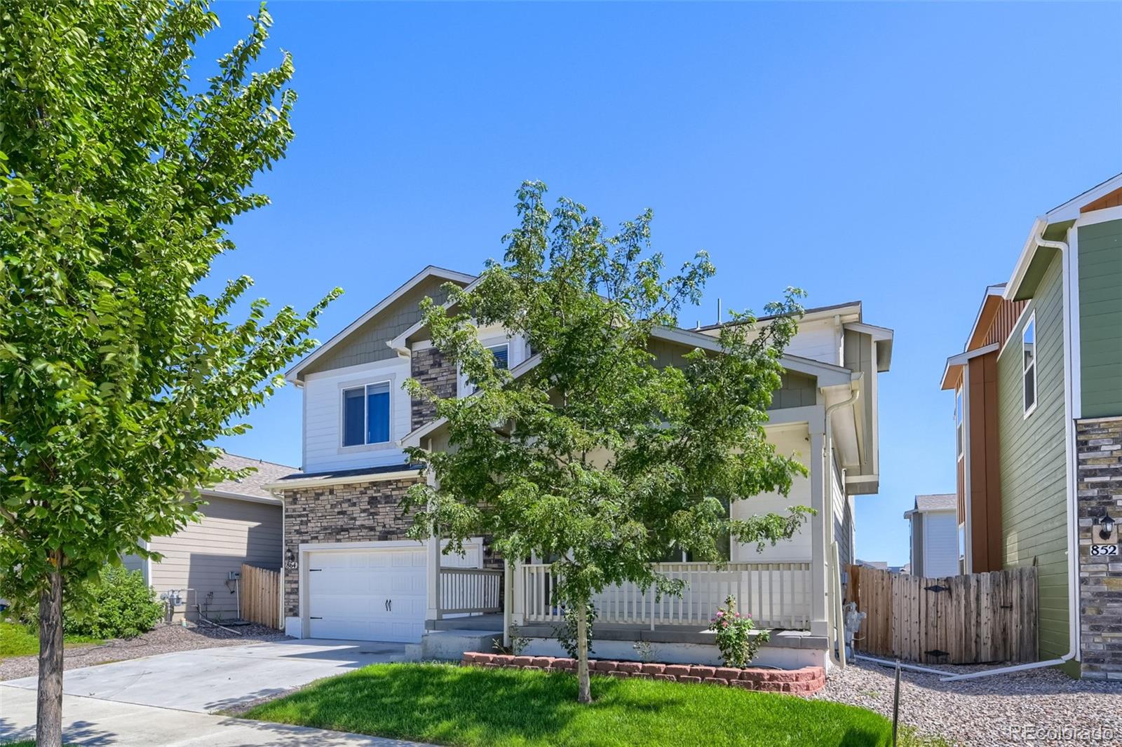 864 Hearthstone Avenue