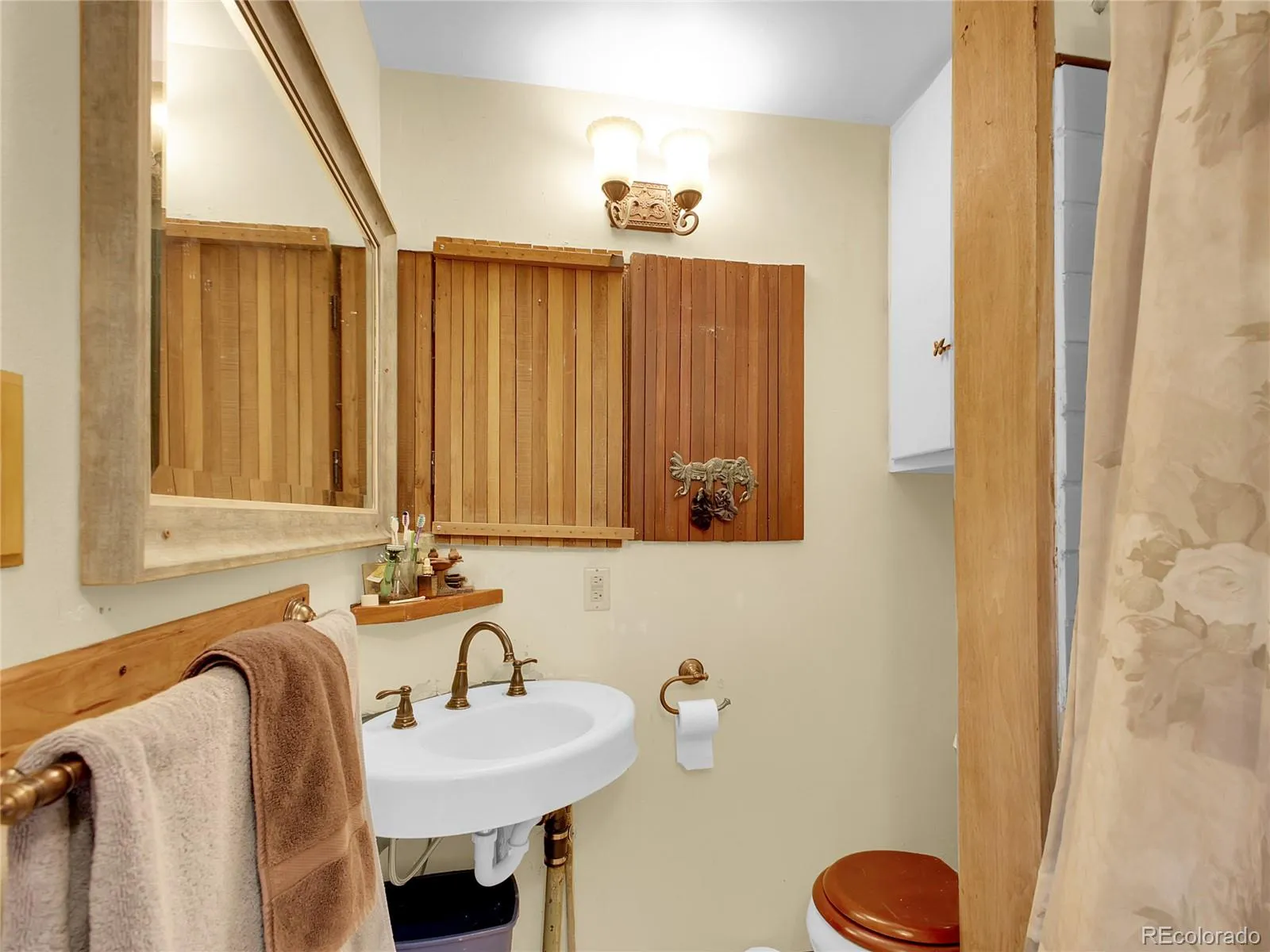 Indian Hills, Colorado 80454, United States, 2 Bedrooms Bedrooms, ,2 BathroomsBathrooms,Residential,Coming Soon,176849