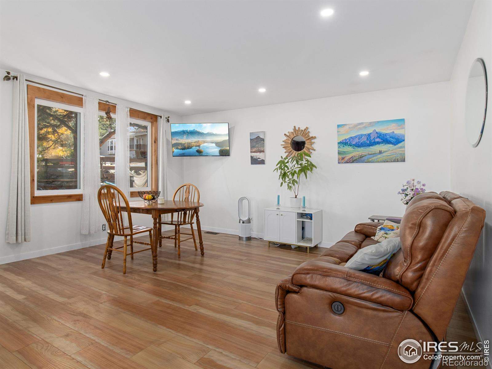 435 Columbine Avenue