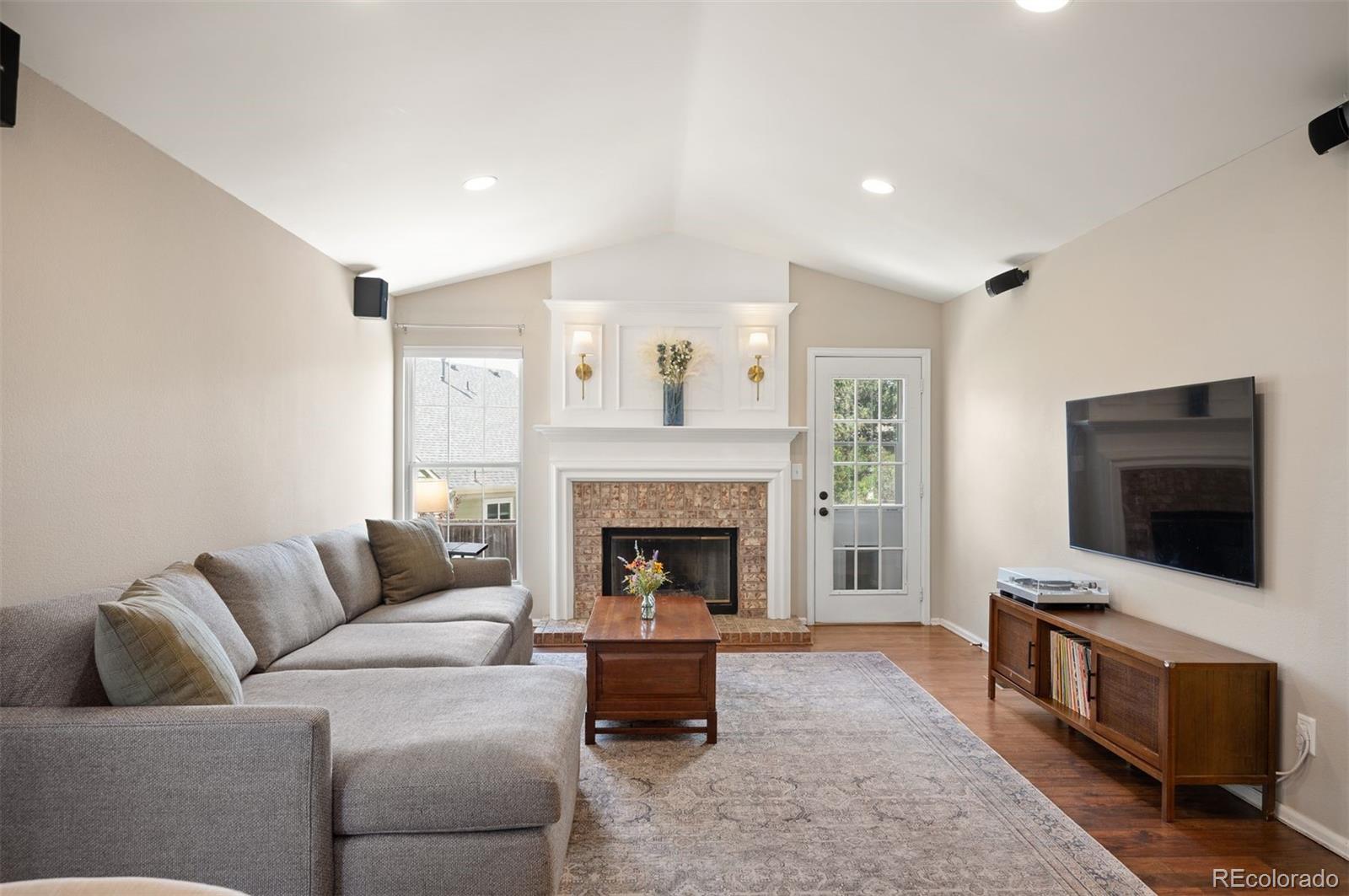 1010 Mercury Drive