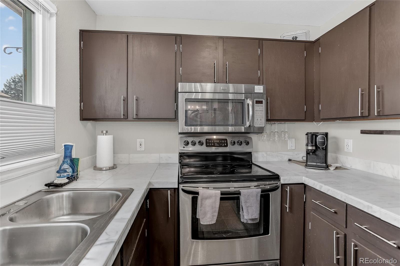 889 Summer Drive 14, Highlands Ranch, CO, 80126 889 Summer Drive 14