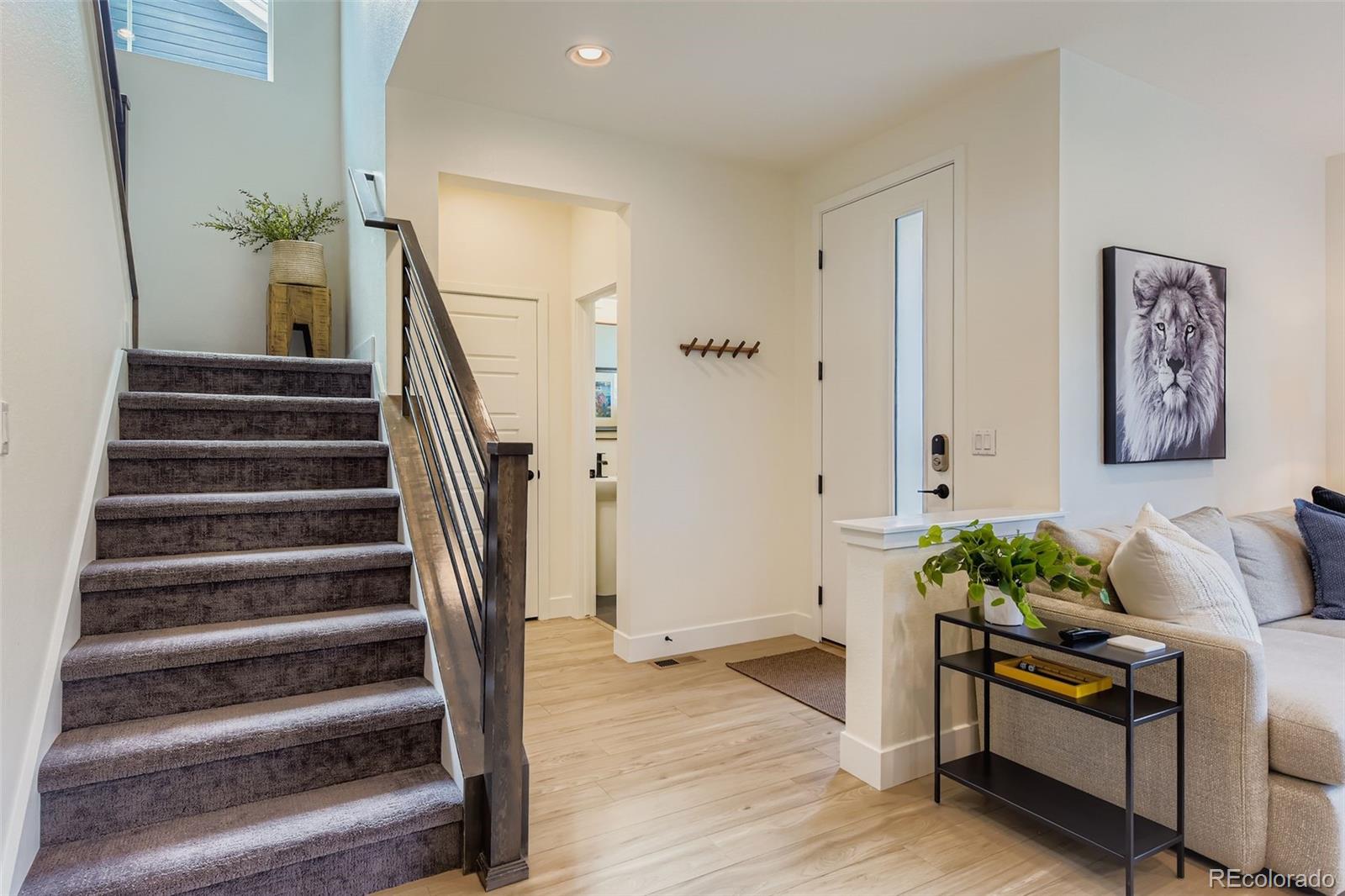 6161 Stable View Street