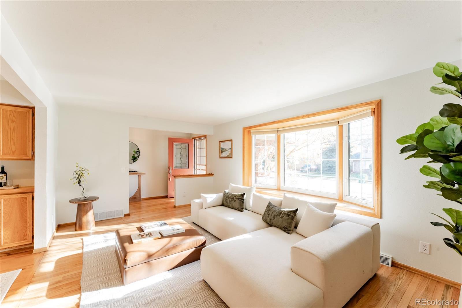 6439 W Roxbury Drive