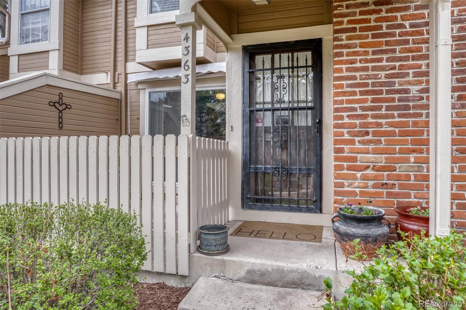 4363 S Blackhawk Way