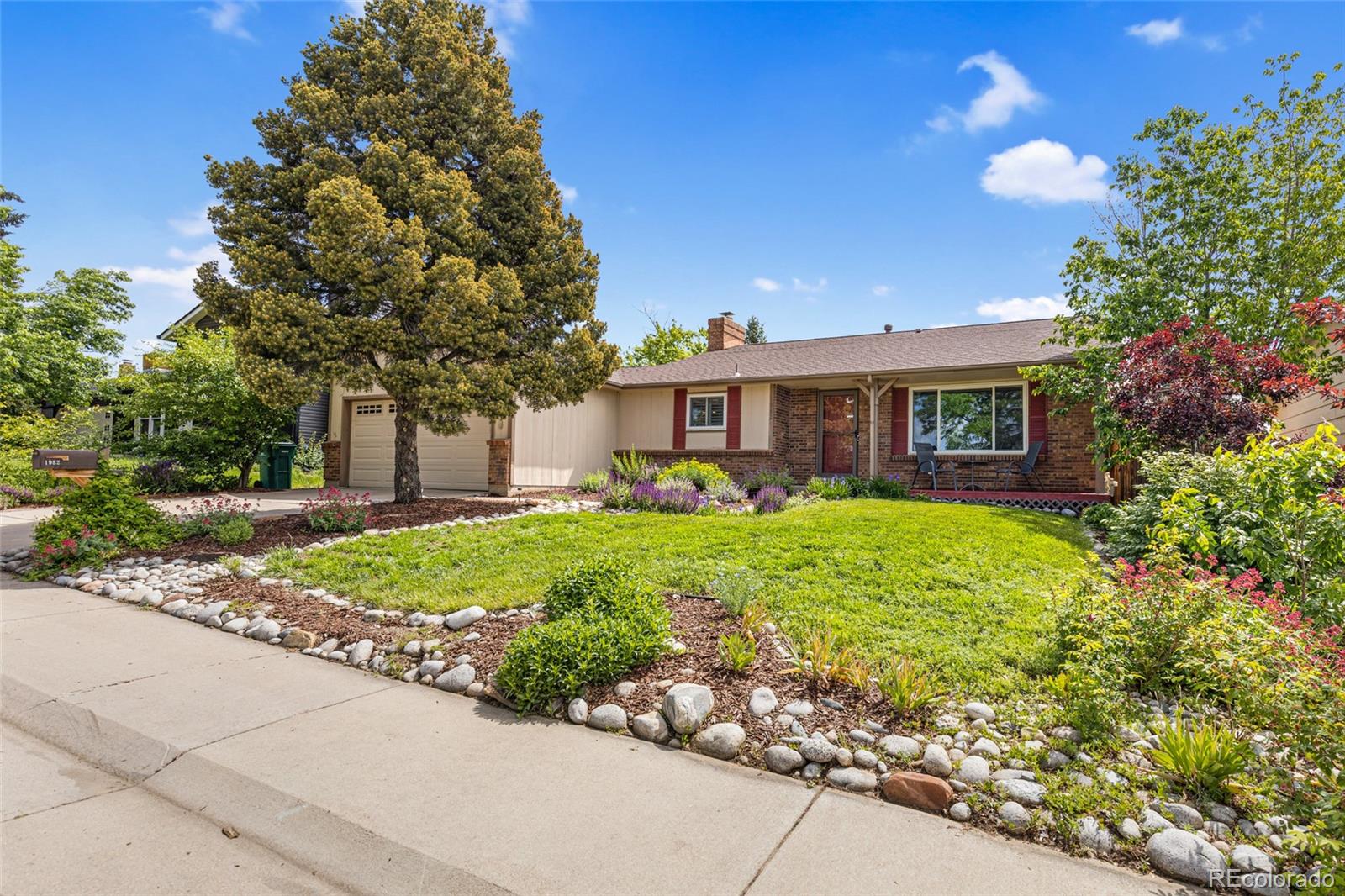 1982 S Truckee Street