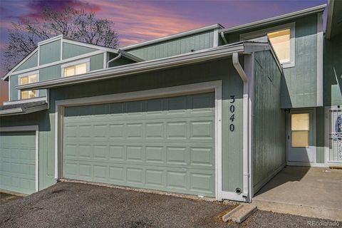 Photo of 3040 S Macon Circle, Aurora, CO 80014 (MLS # 9241754)