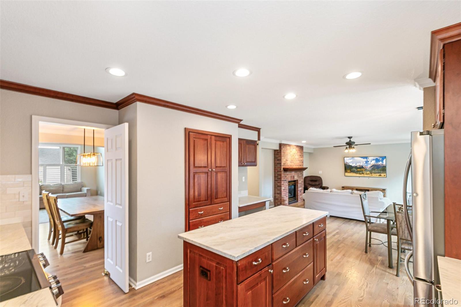 1685 Spring Water Place