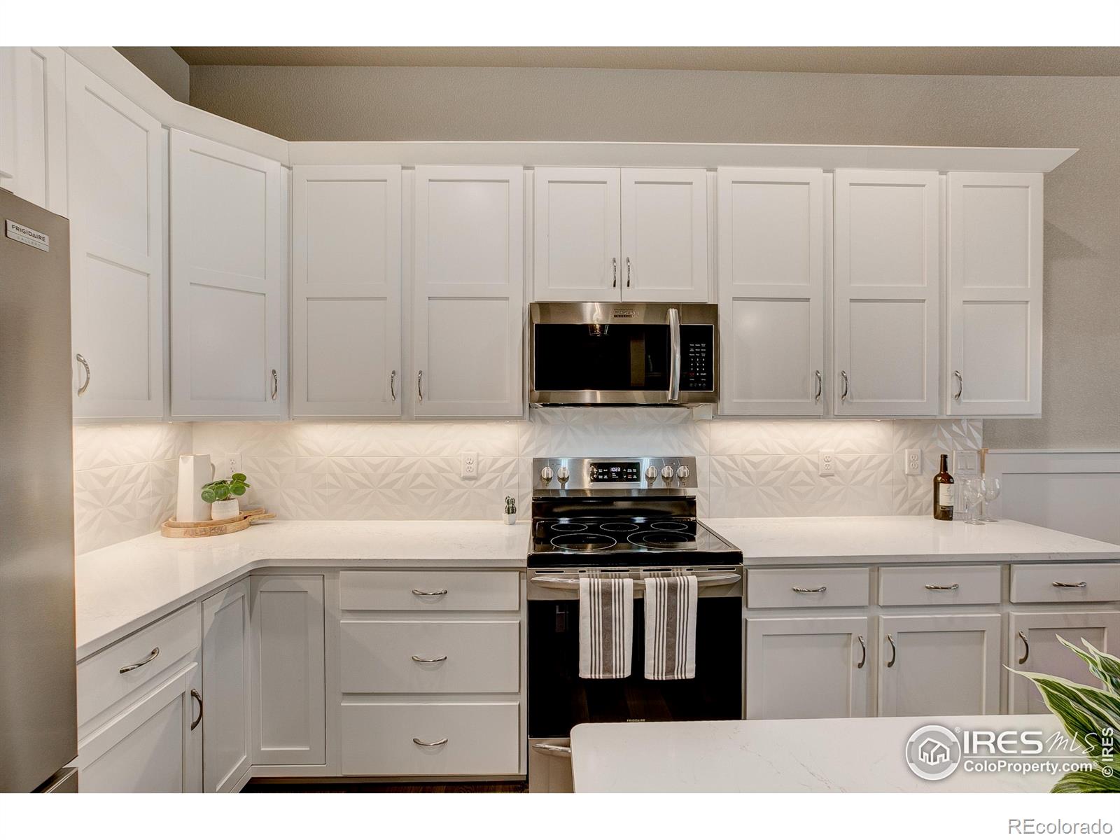 206 High Point Drive, Longmont, CO, 80504 4 206 High Point Drive