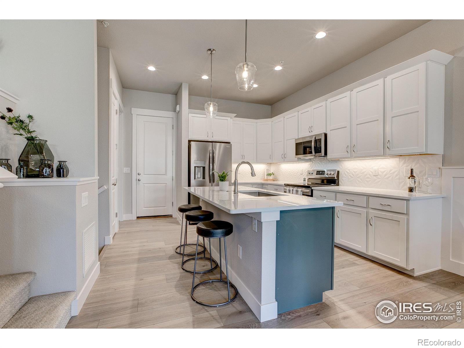 206 High Point Drive, Longmont, CO, 80504 2 206 High Point Drive