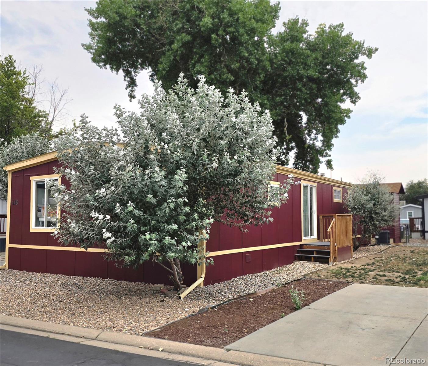 2885 E Midway Boulevard