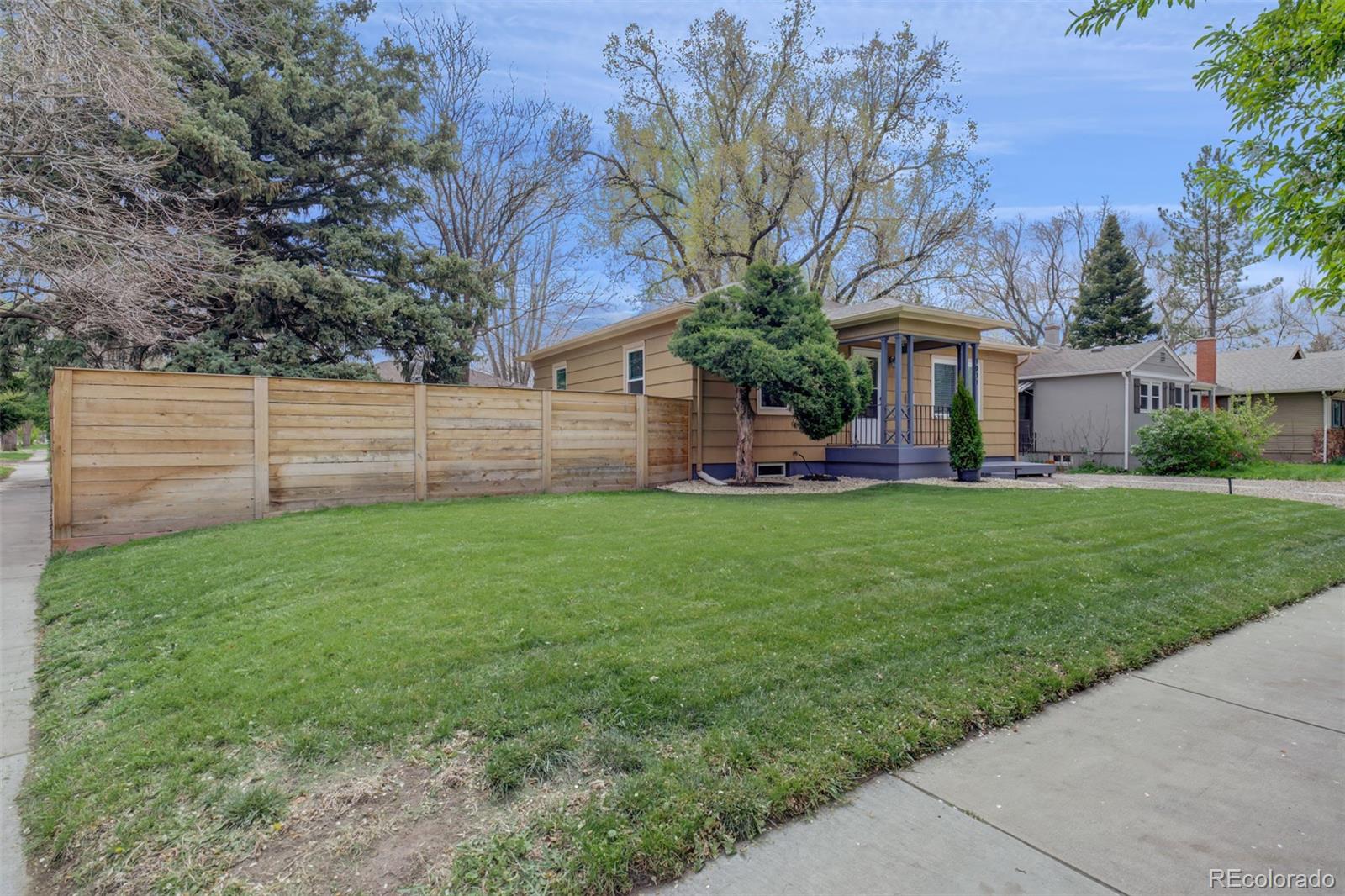 1831 N El Paso Street
