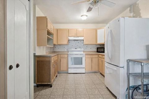 660 S Alton Way 2D Denver CO 80247