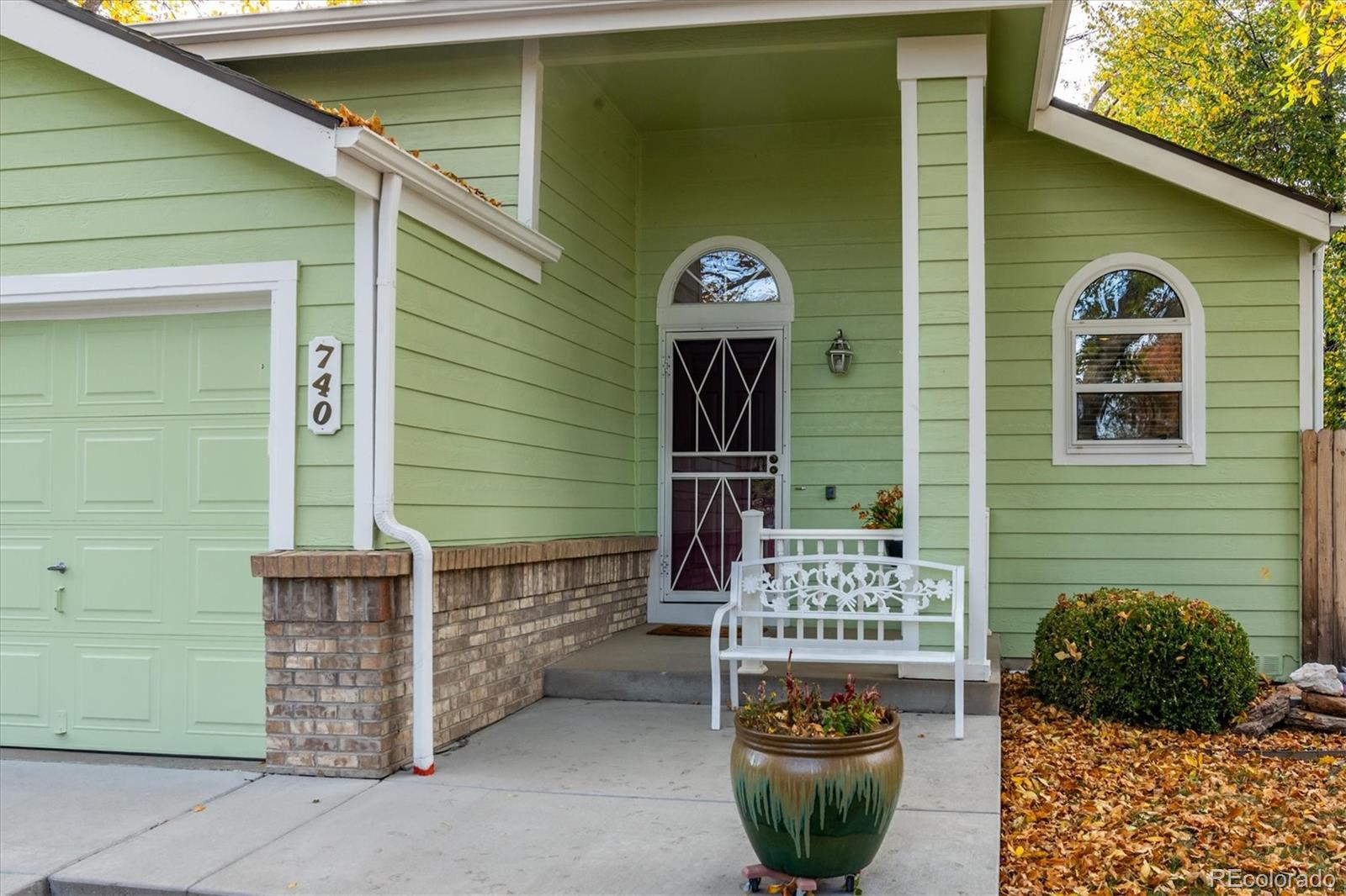 740 W Jamison Circle