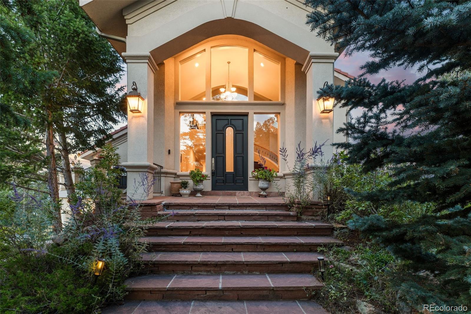 1425 Autumnwood Lane