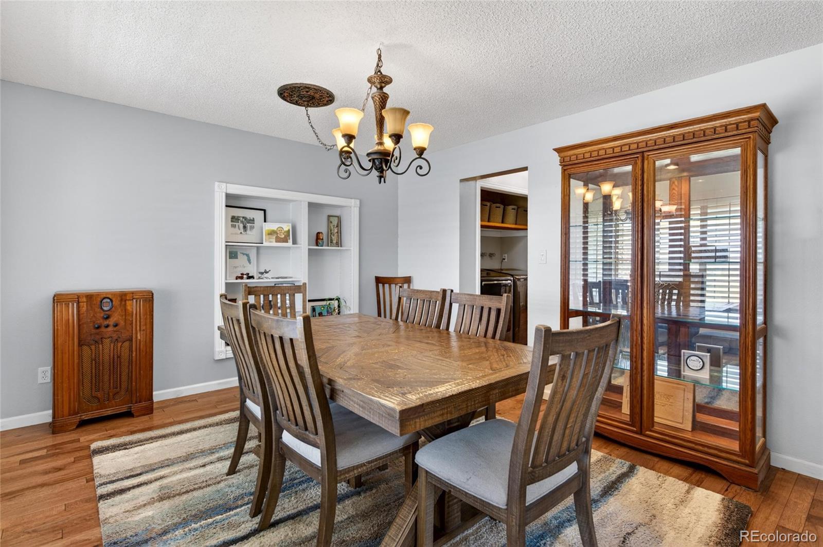 7485 Lakeshore Drive