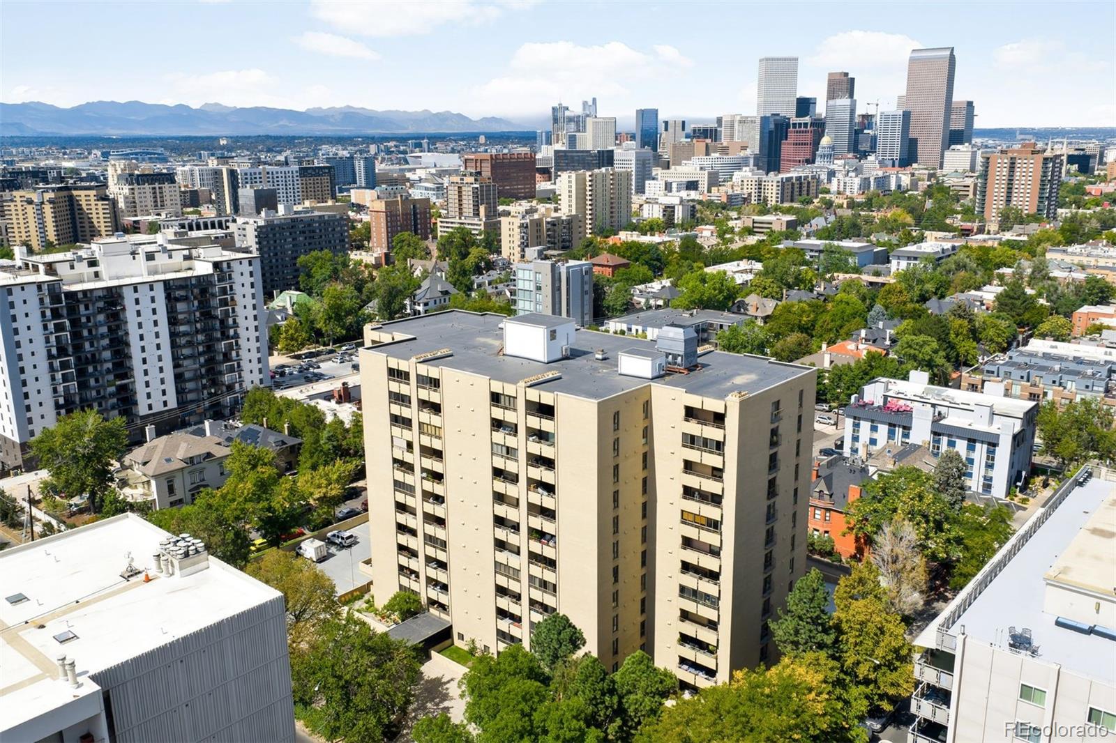 800 N Pearl Street 1211