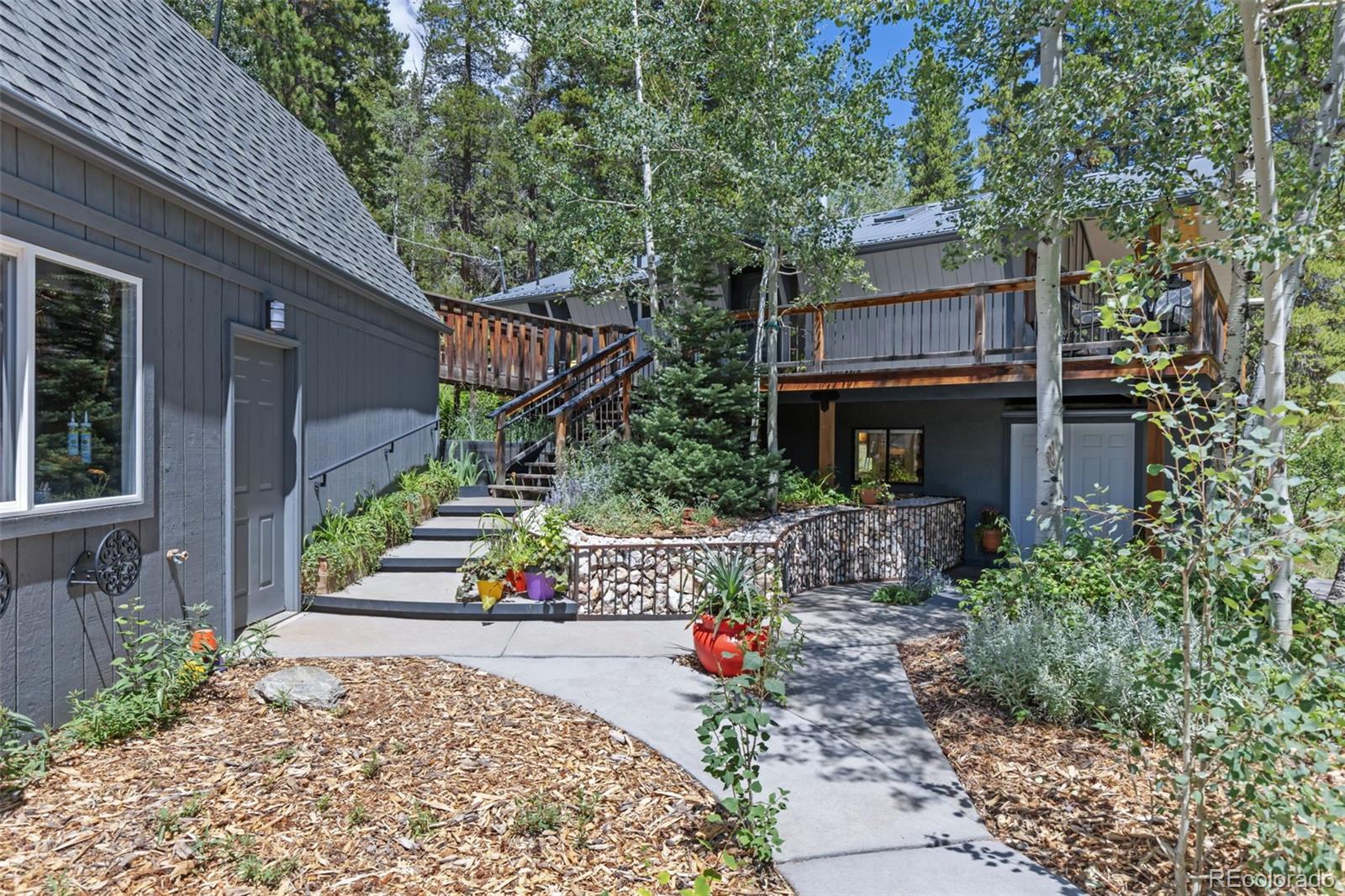 415 Upper Travis Gulch Road