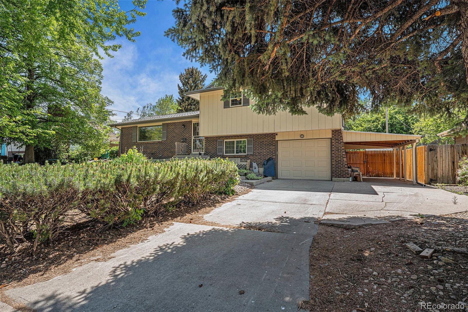 8346 W Woodard Drive
