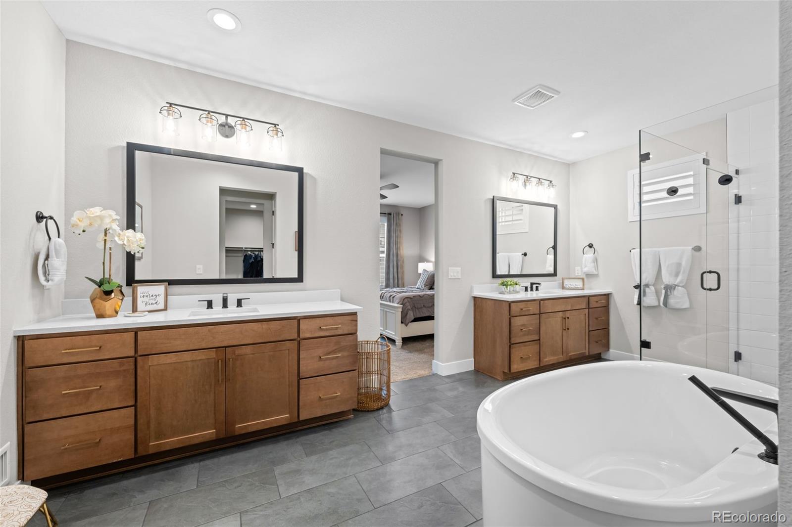 5615 Loma Vista Drive