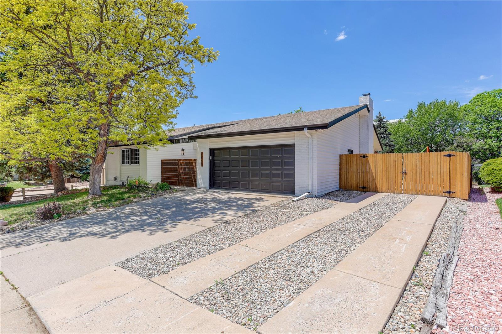 2669 S Moline Court