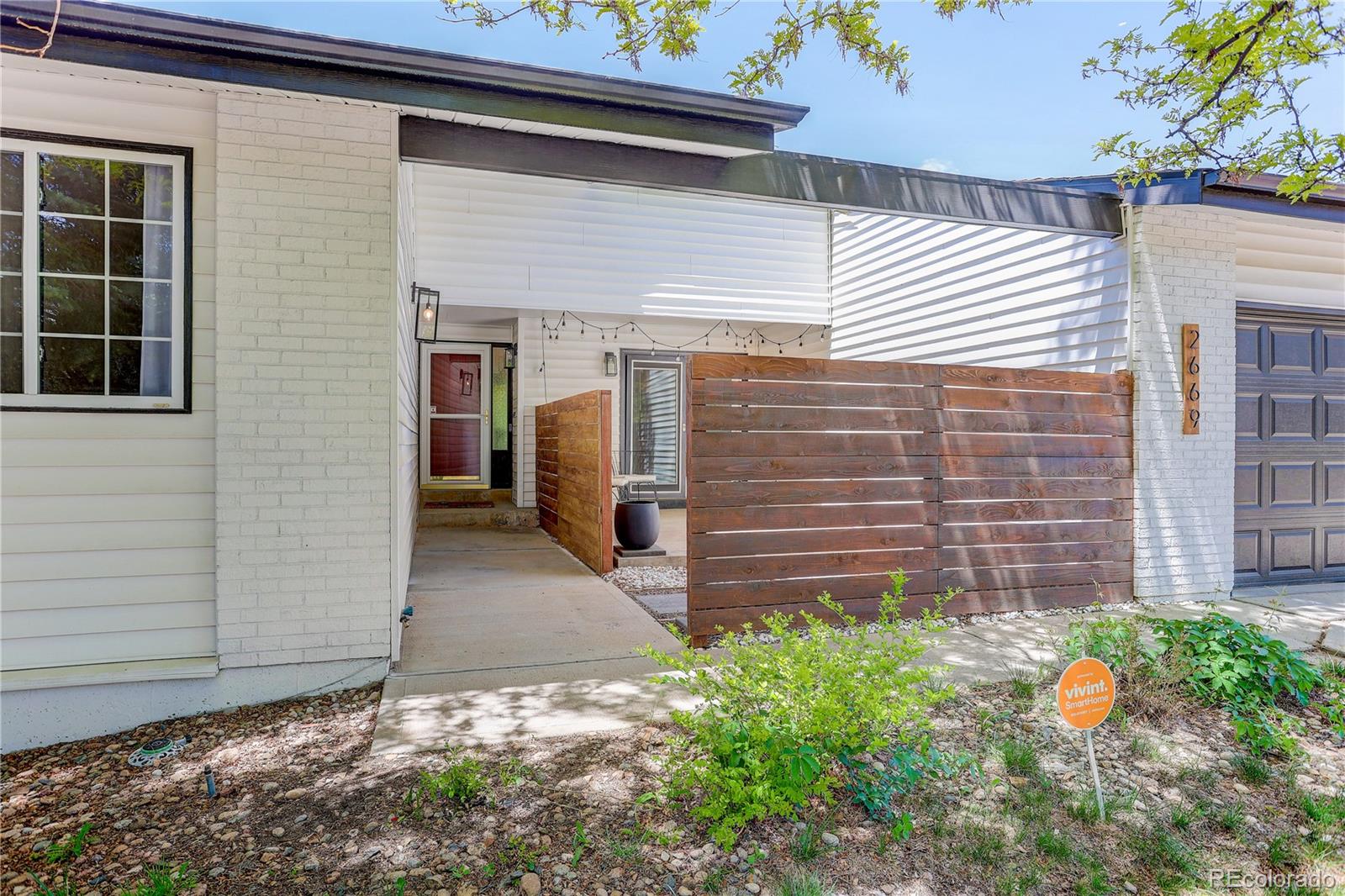 2669 S Moline Court