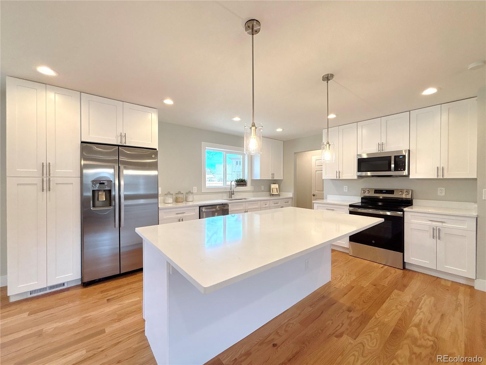2090 S Clinton Street, Denver, CO, 80231 2 2090 S Clinton Street