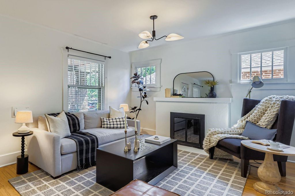 Photo of 507 S Clarkson Street, Denver, CO 80209 (MLS # 4985337)