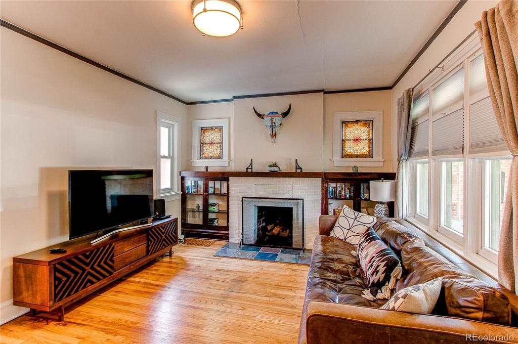 Photo of 1844 S Lincoln Street, Denver, CO 80210 (MLS # 4280307)