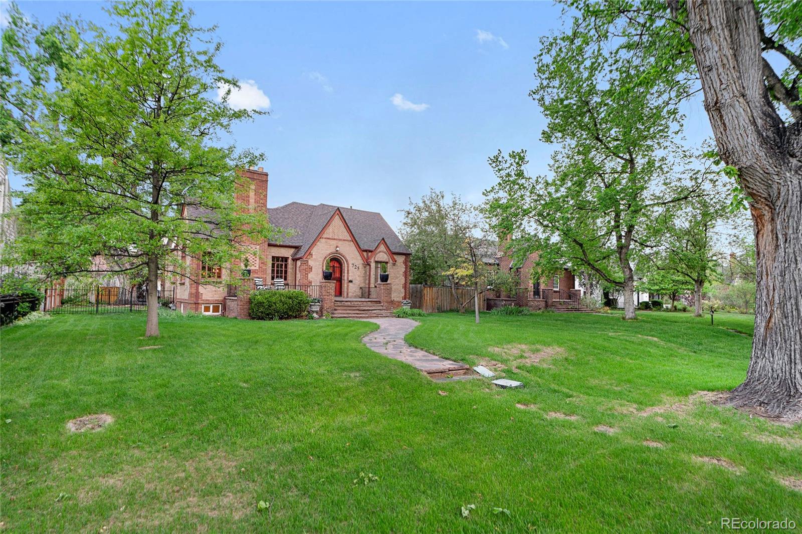 725 Monaco Parkway