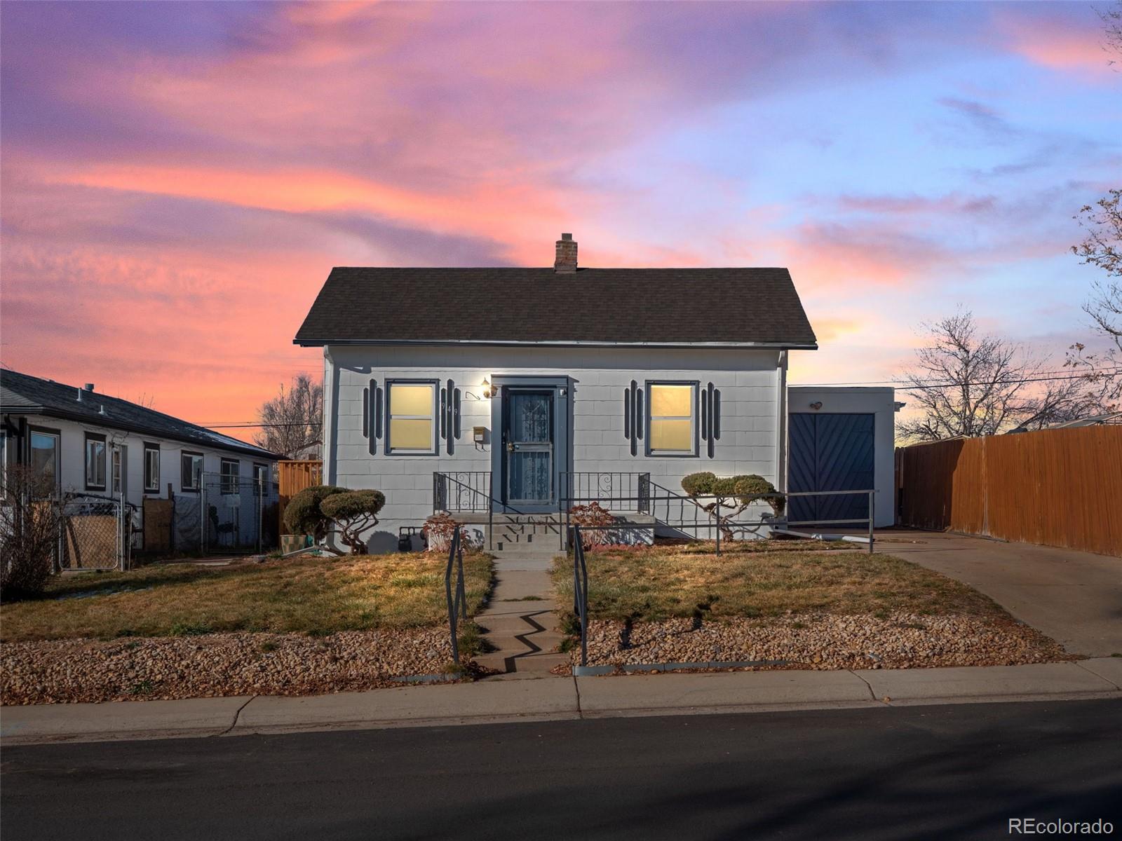 949 Lowell Boulevard