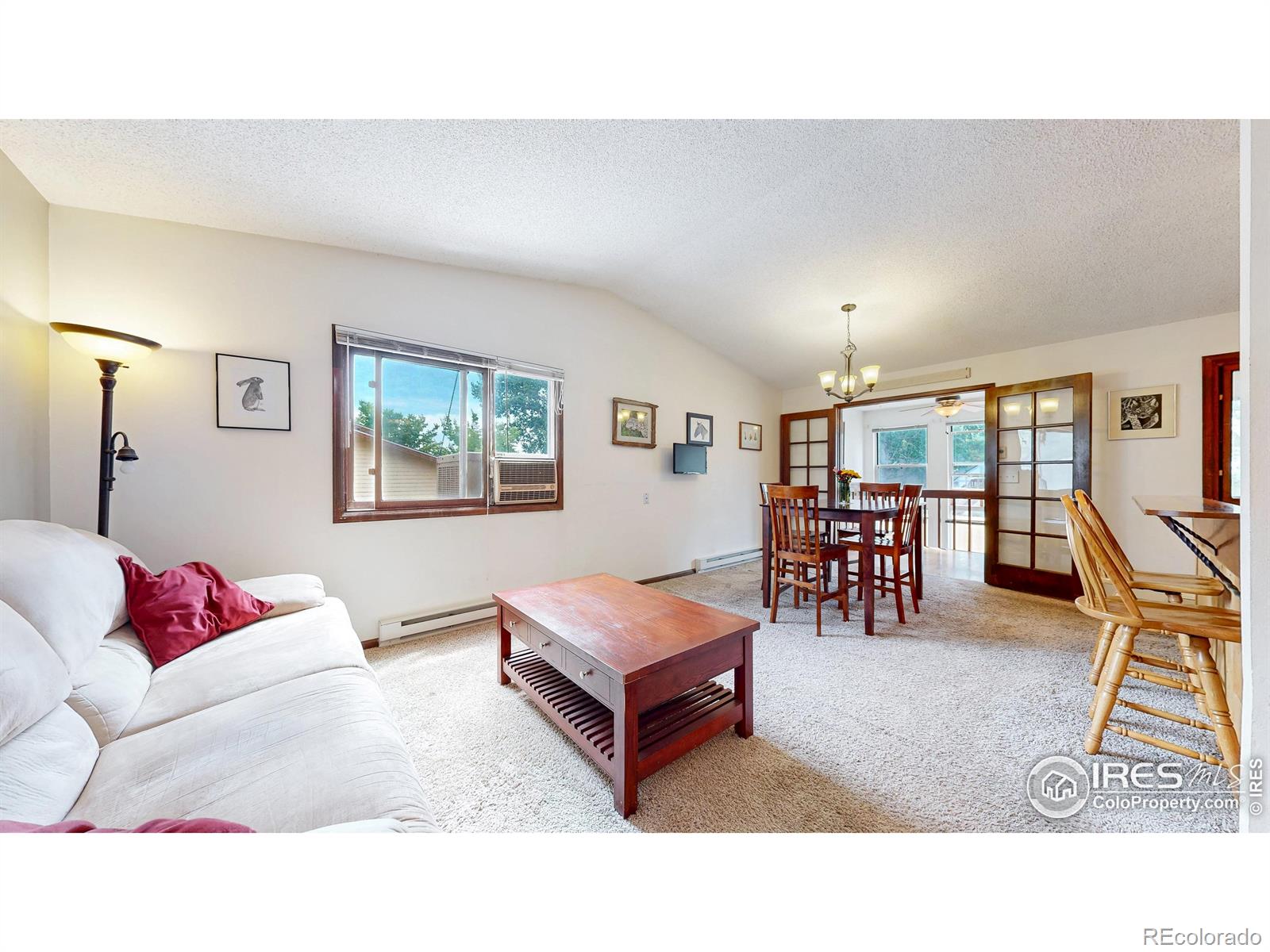 2037 Custer Drive