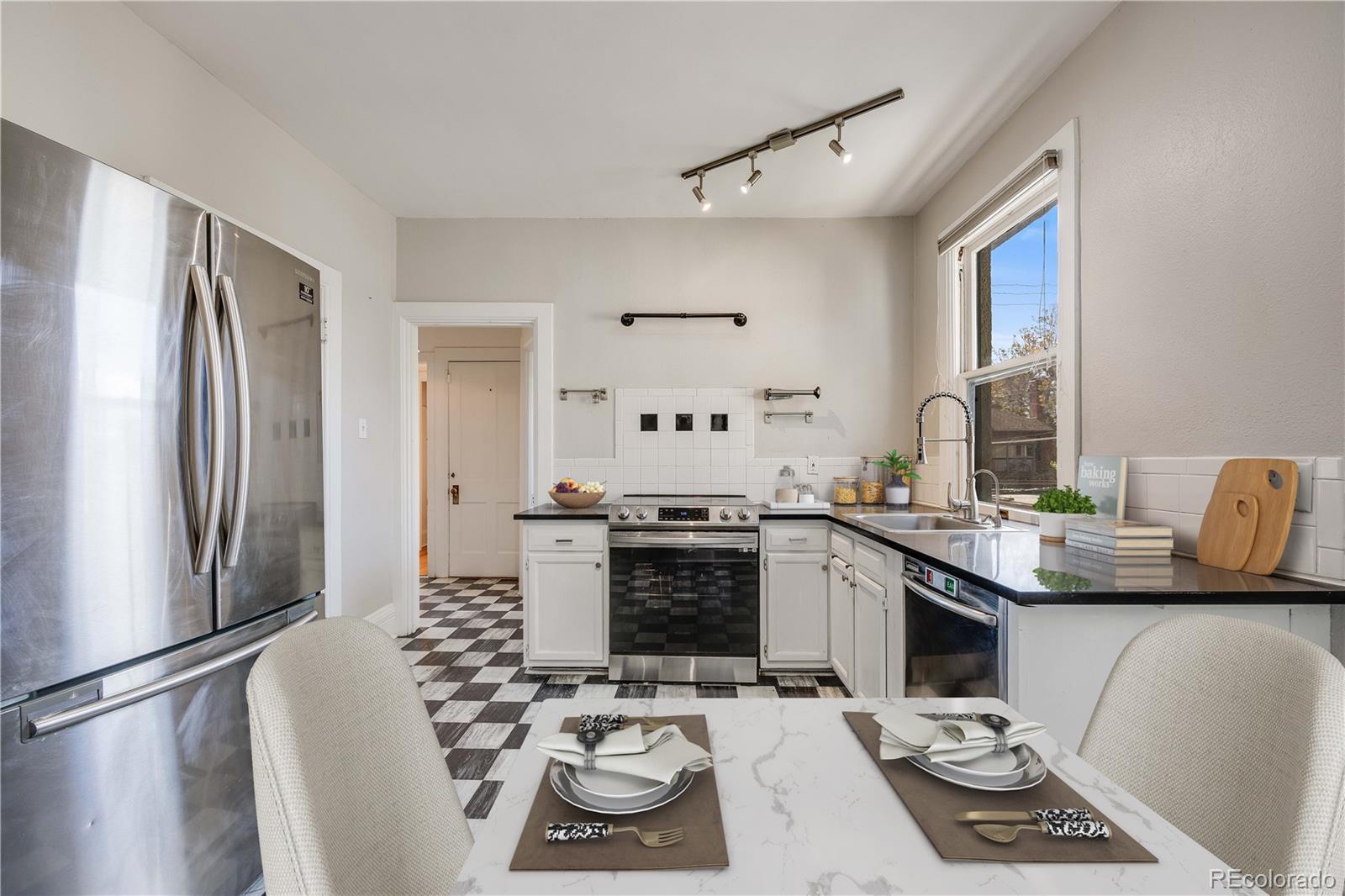 1057 N Emerson Street B, Denver, CO, 80218 2 1057 N Emerson Street B