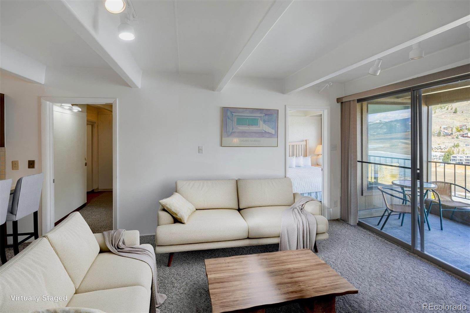 220 E La Bonte Street 307