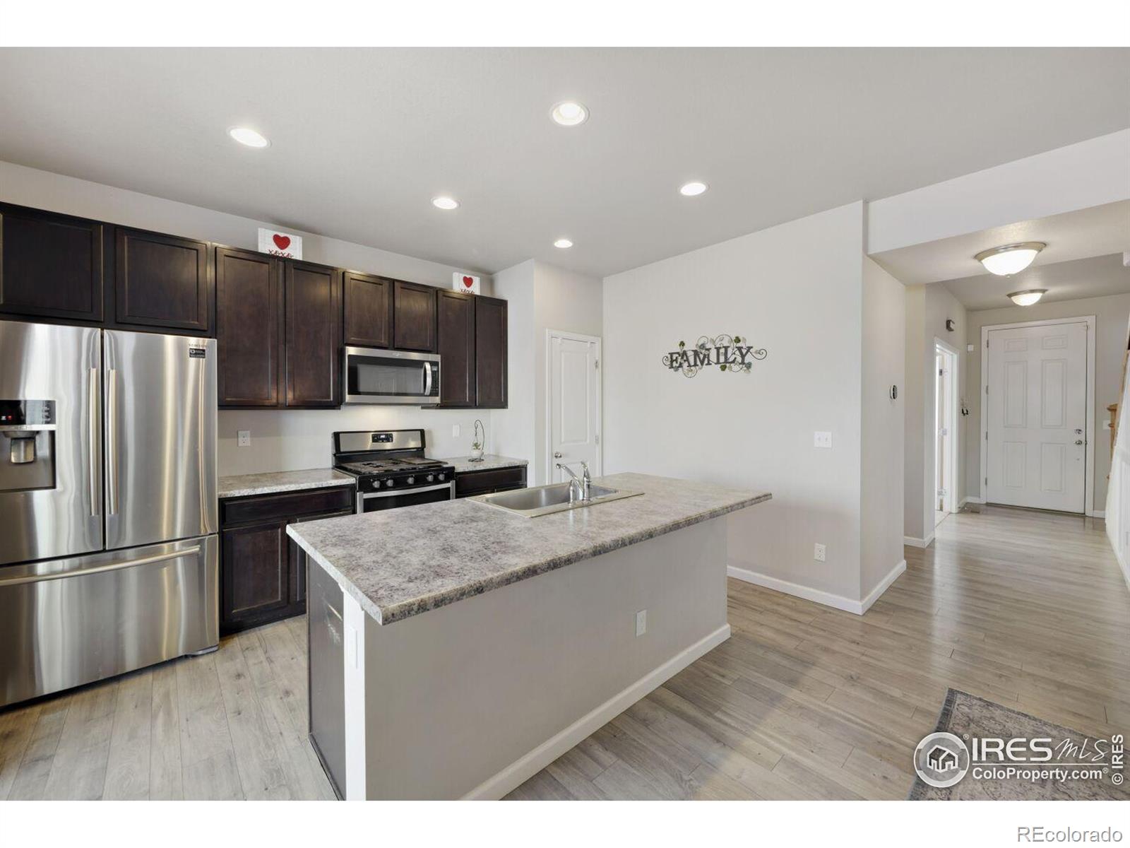 6112 Black Mesa Road