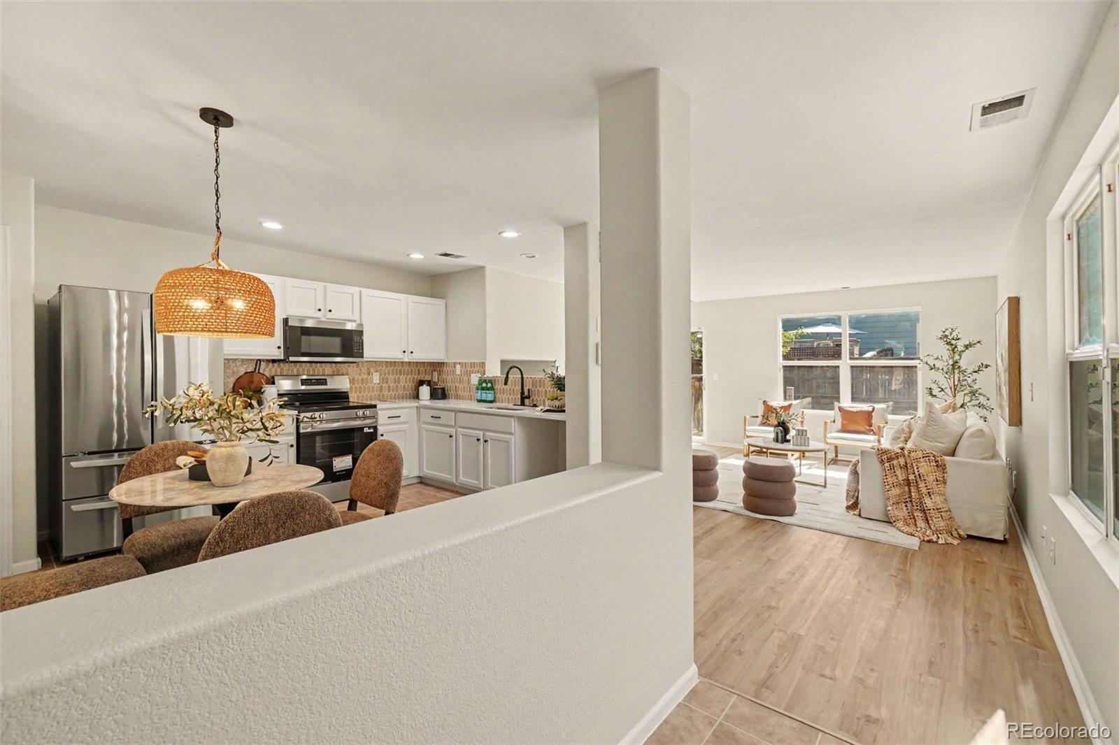 864 Mockingbird Lane