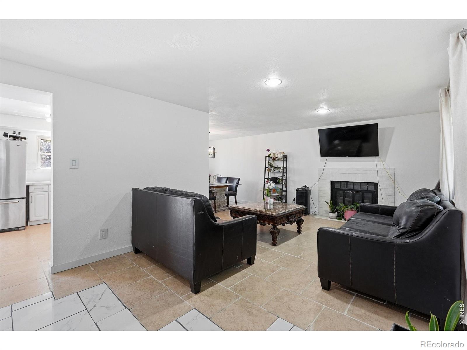 2412 Tulip Street