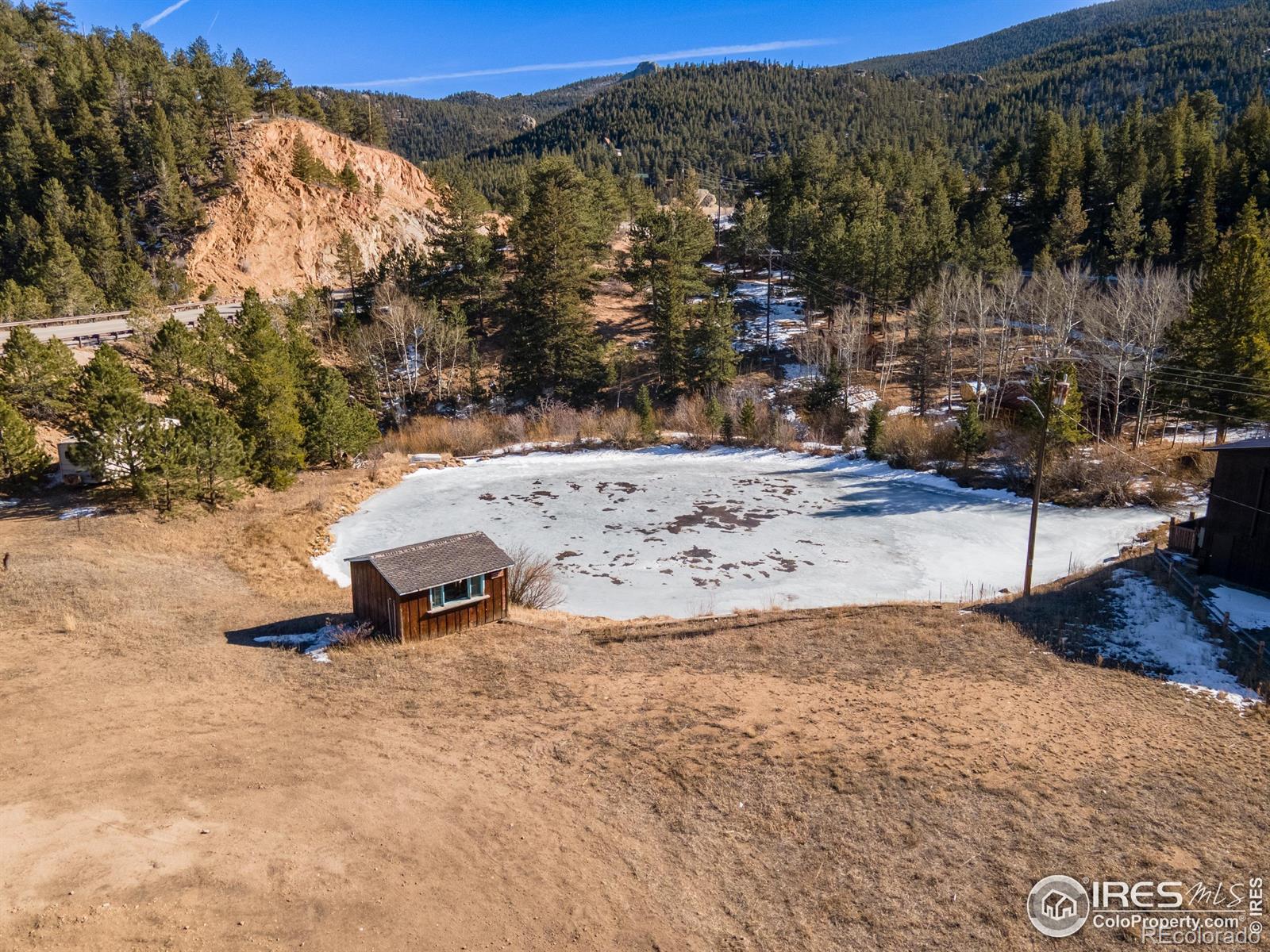 993 Highway 7 Business