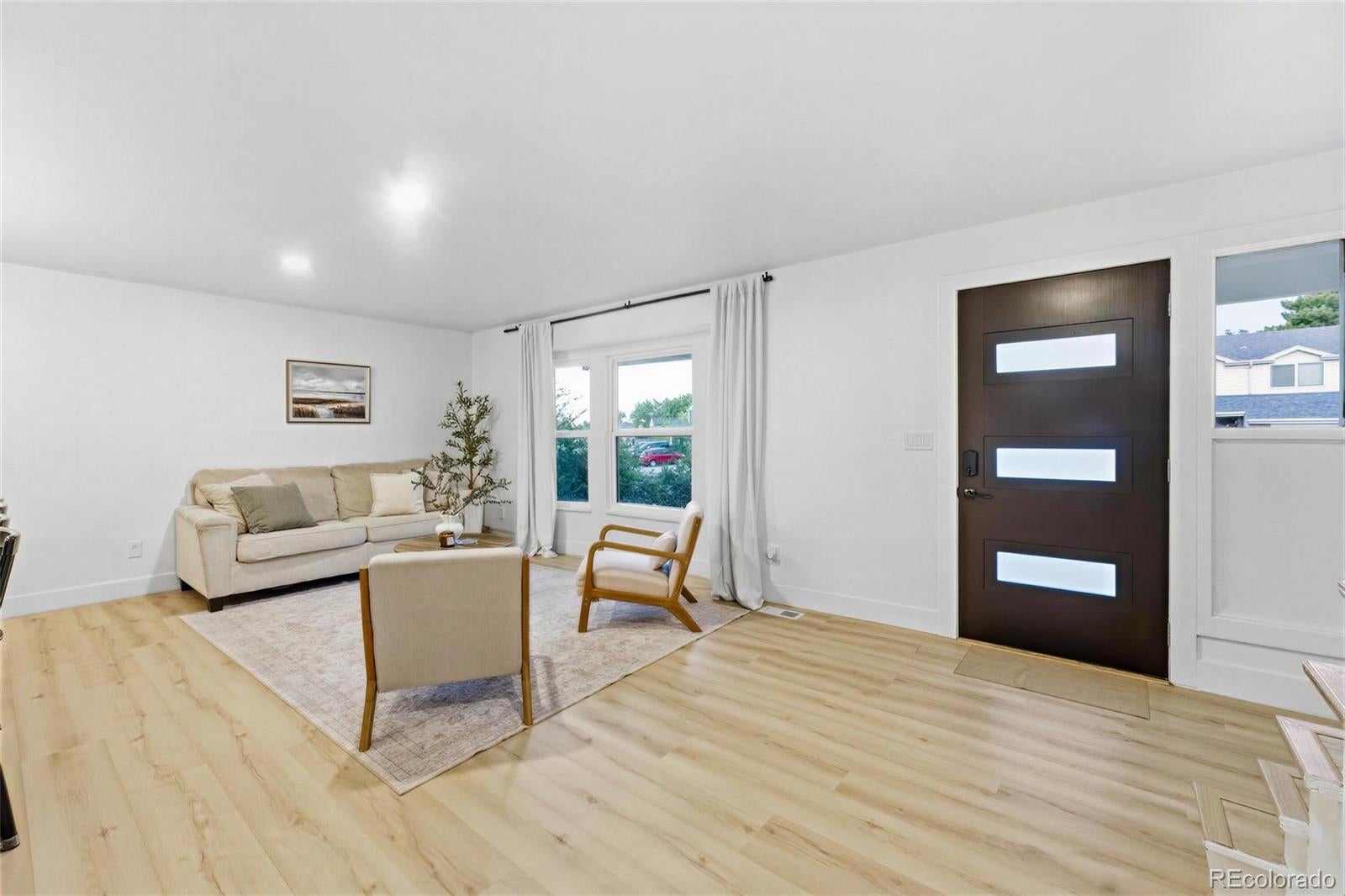 4151 E 115th Place