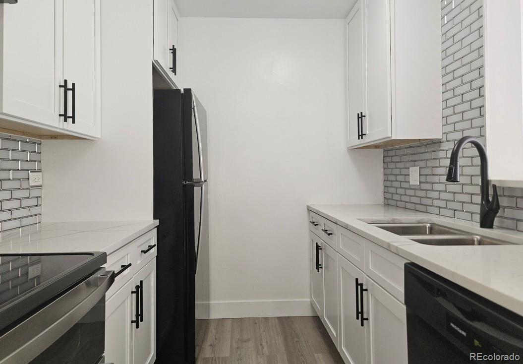 2281 S Vaughn Way 209A