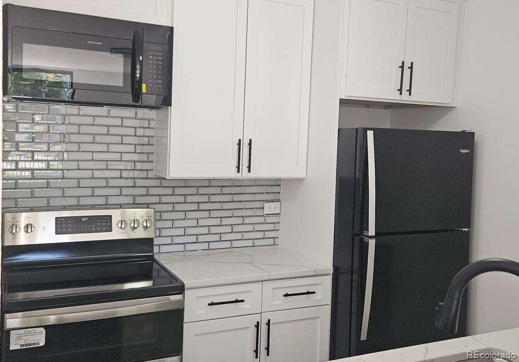 2281 S Vaughn Way 209A