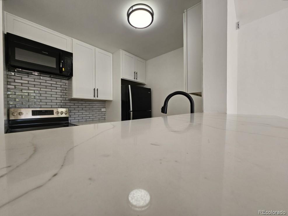 2281 S Vaughn Way 209A