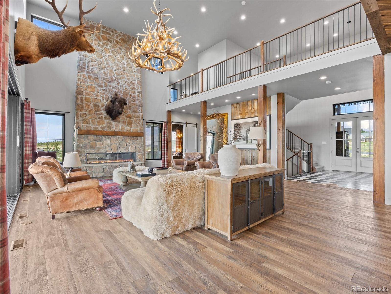 1587 Arrowpoint Court