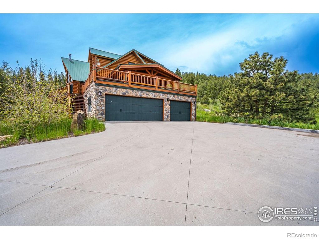 Photo of 555 James Park Trail, Loveland, CO 80537 (MLS # IR1049873)