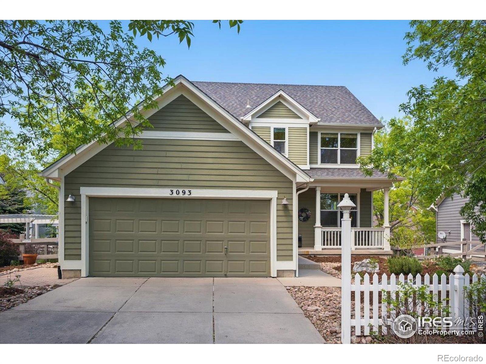 3093 Red Deer Trail