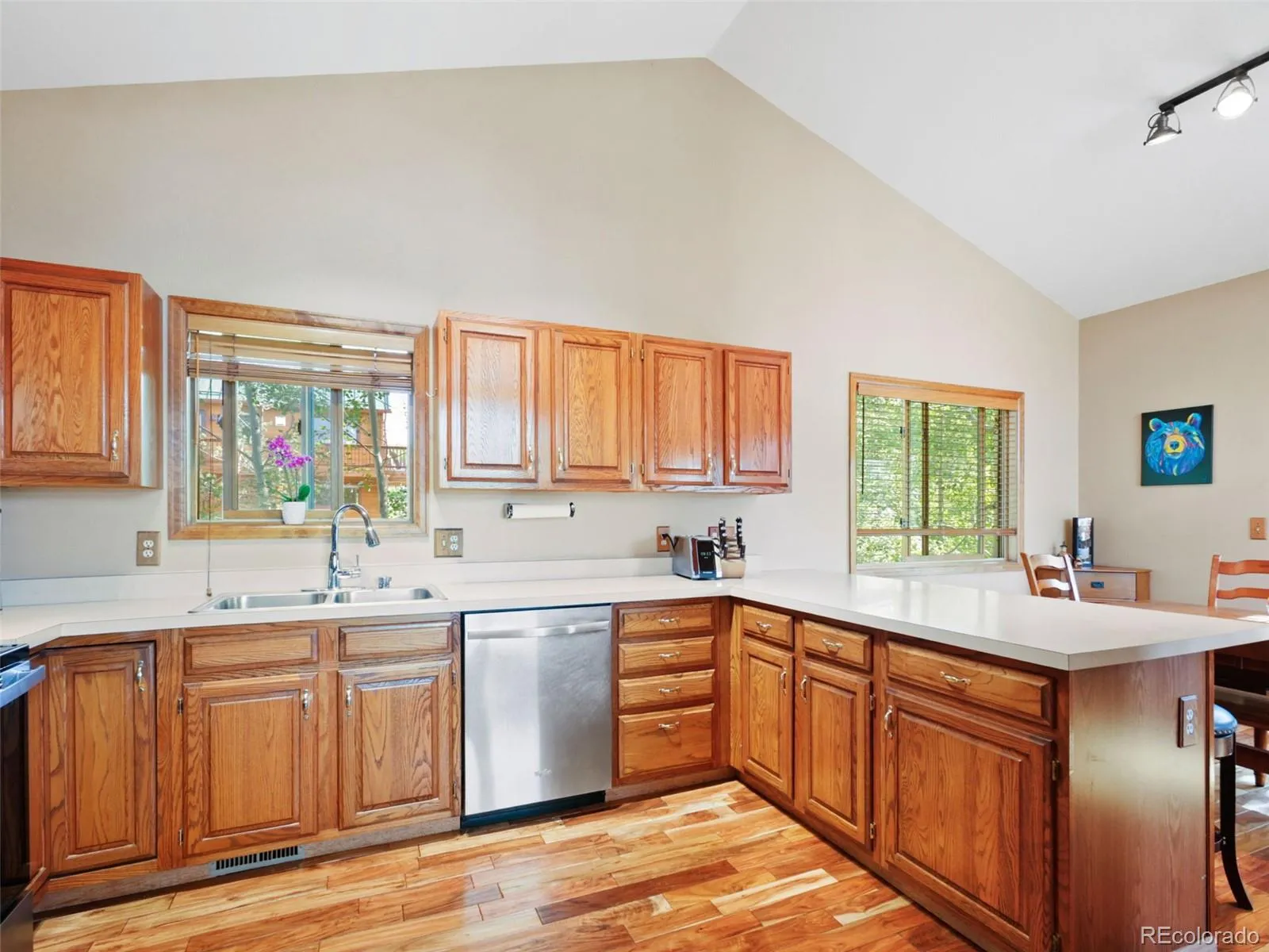 Conifer, Colorado 80433, United States, 3 Bedrooms Bedrooms, ,2 BathroomsBathrooms,Residential,Pending,180888