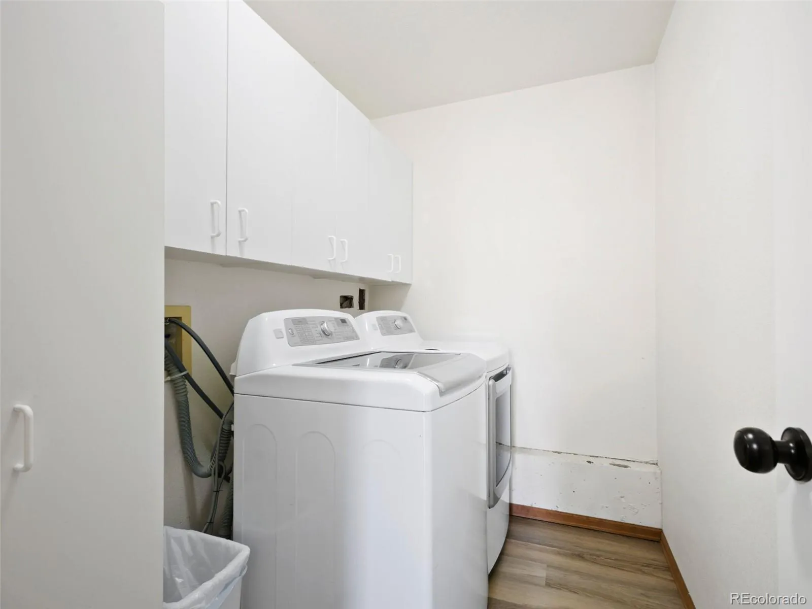 Conifer, Colorado 80433, United States, 3 Bedrooms Bedrooms, ,2 BathroomsBathrooms,Residential,Pending,180888