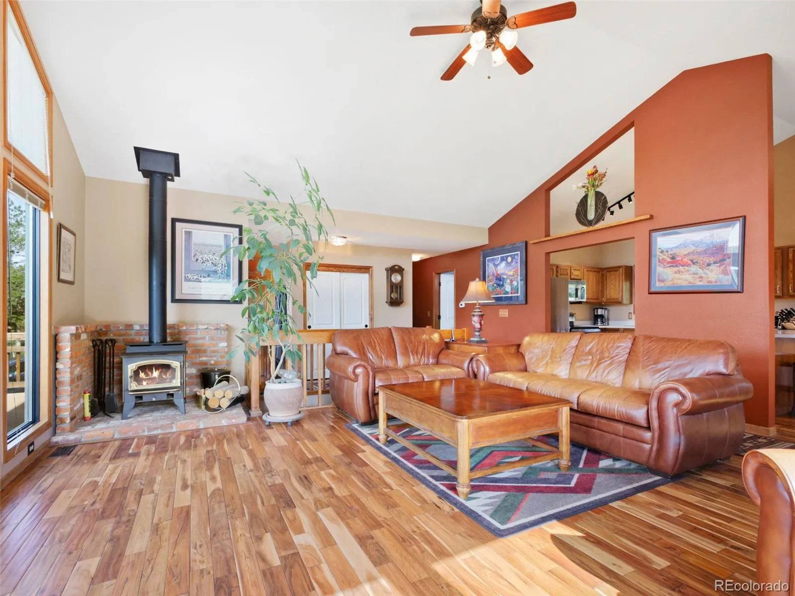 Conifer, Colorado 80433, United States, 3 Bedrooms Bedrooms, ,2 BathroomsBathrooms,Residential,Pending,180888