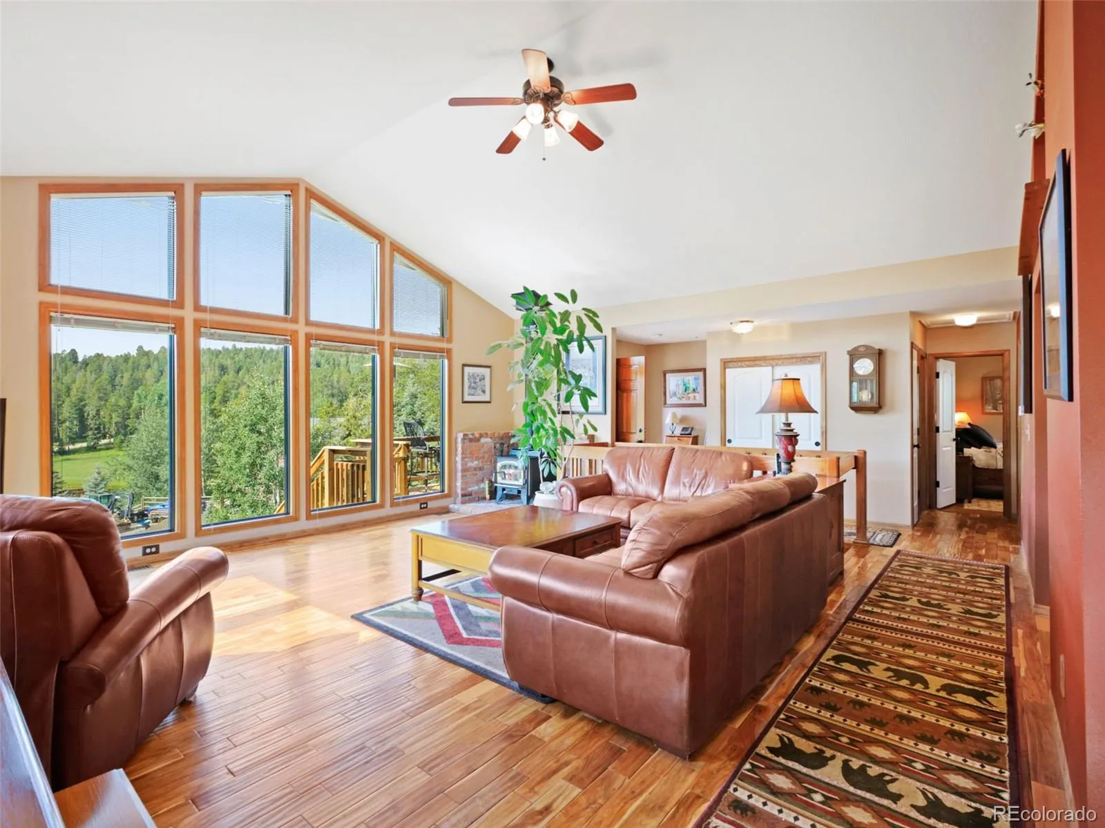 Conifer, Colorado 80433, United States, 3 Bedrooms Bedrooms, ,2 BathroomsBathrooms,Residential,Pending,180888